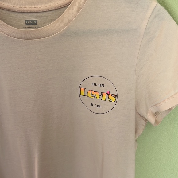Levi's Women's Perfect Graphic Short Sleeve T-Shirt - Blush Peach - Picture 5 of 6